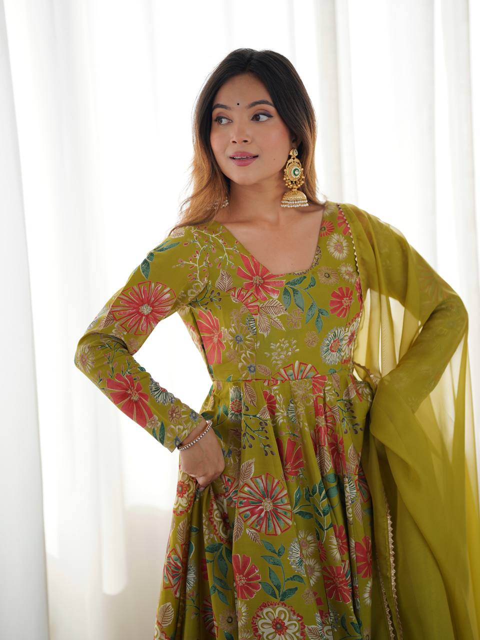 PURE SOFT ROMANSILK GOWN