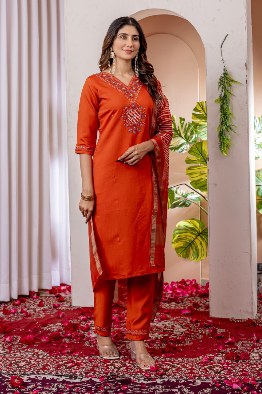 Kurti Pant Dupatta Set brings you the best of both worlds.